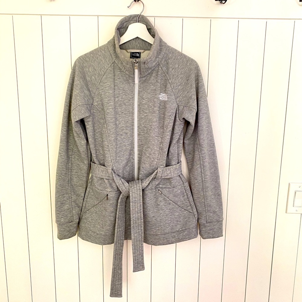 Women’s North Face belted waist, zip sweatshirt M